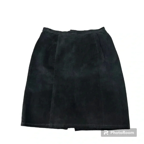 VTG OUTERWEAR By PHOENIX Black Suede
Leather Knee Straight Pencil Skirt - Picture 1 of 10